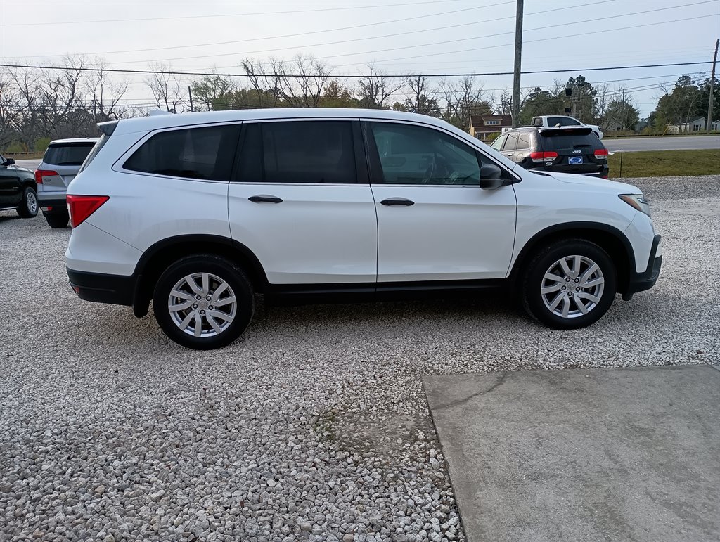 2020 Honda Pilot LX photo