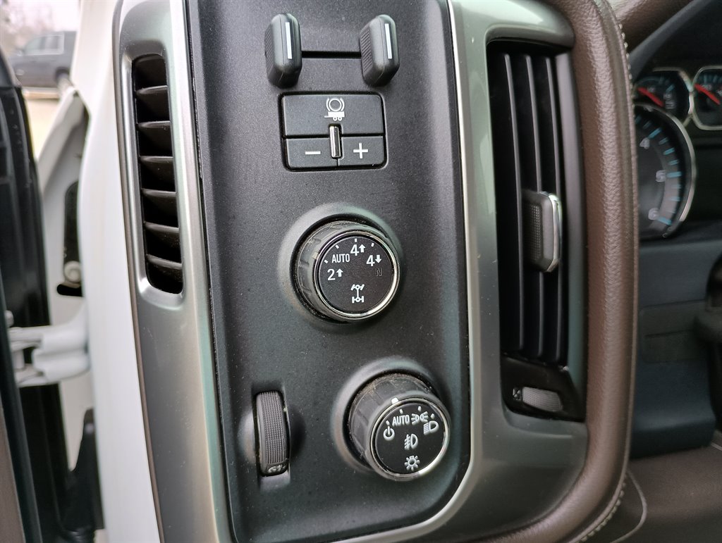 2015 Chevrolet Silverado 1500 LTZ Z71 photo