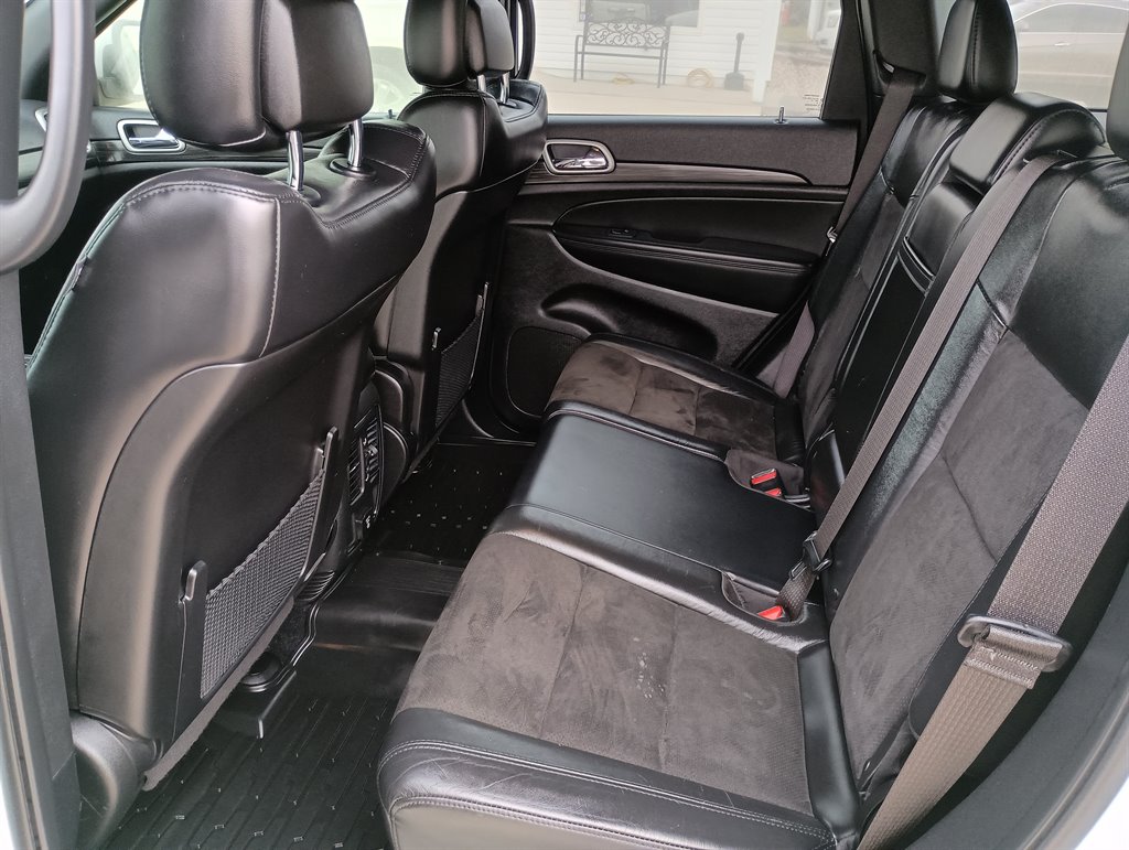 2022 Jeep Grand Cherokee Laredo photo
