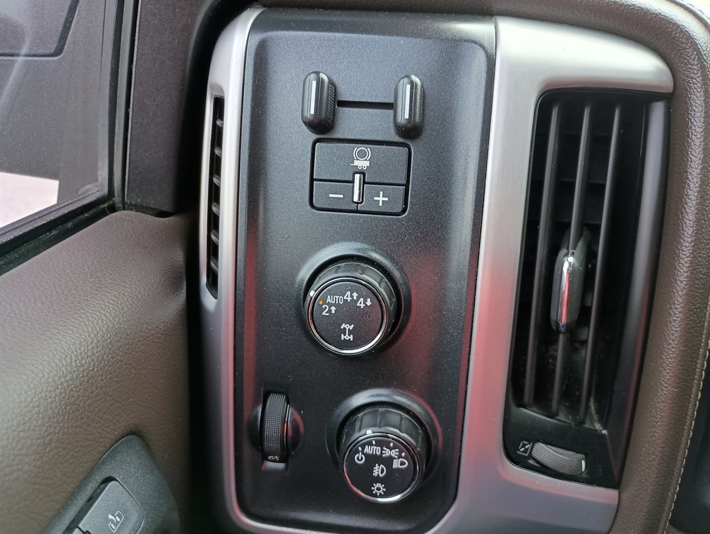 2018 GMC Sierra 1500 SLT photo