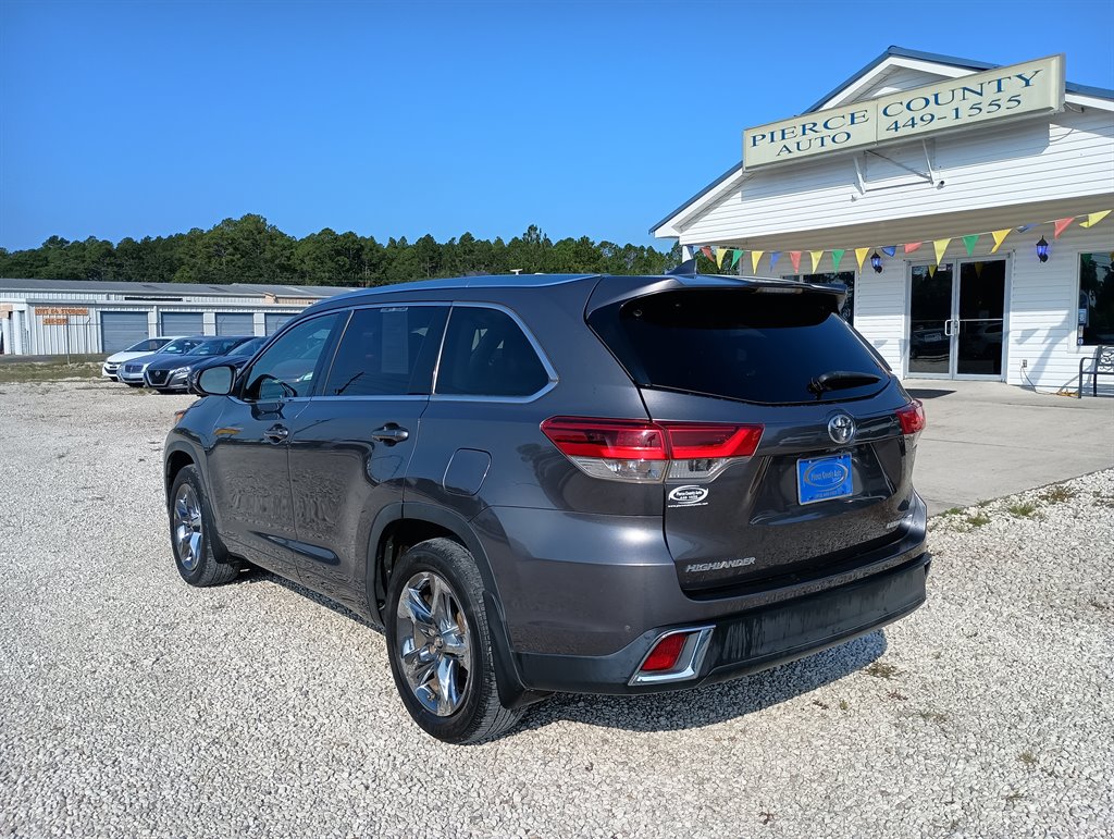 2018 Toyota Highlander - $22,291
