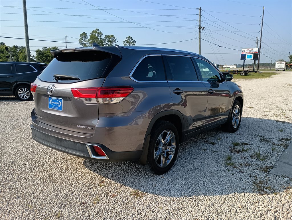 2018 Toyota Highlander - $22,291
