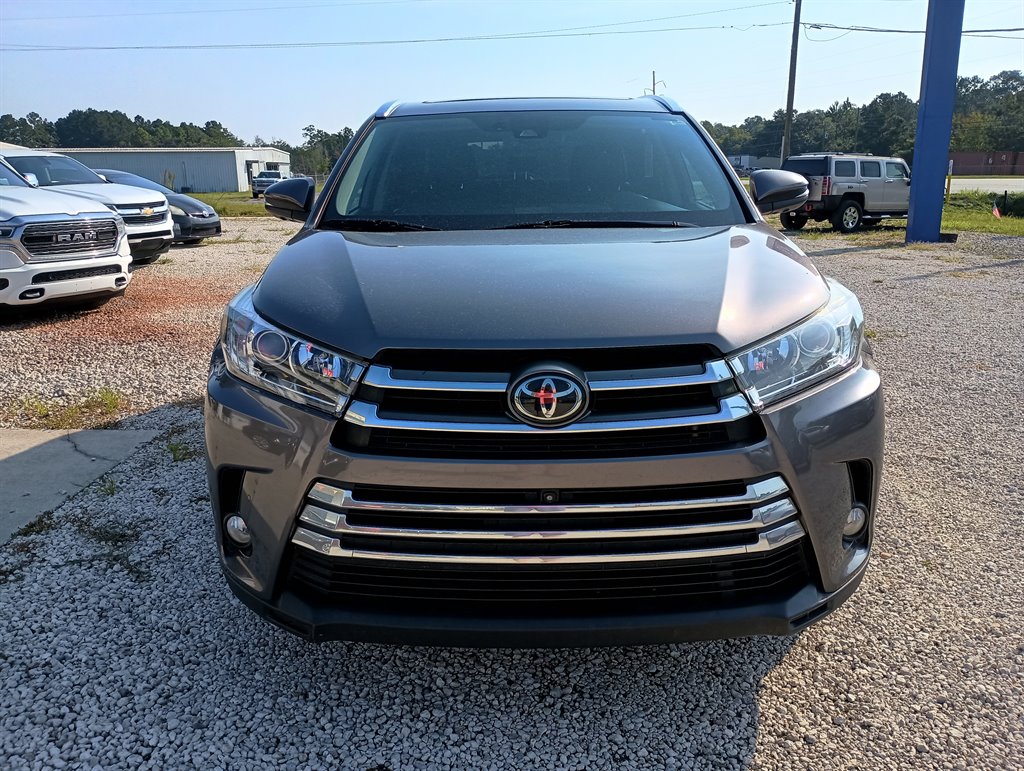 2018 Toyota Highlander - $22,291