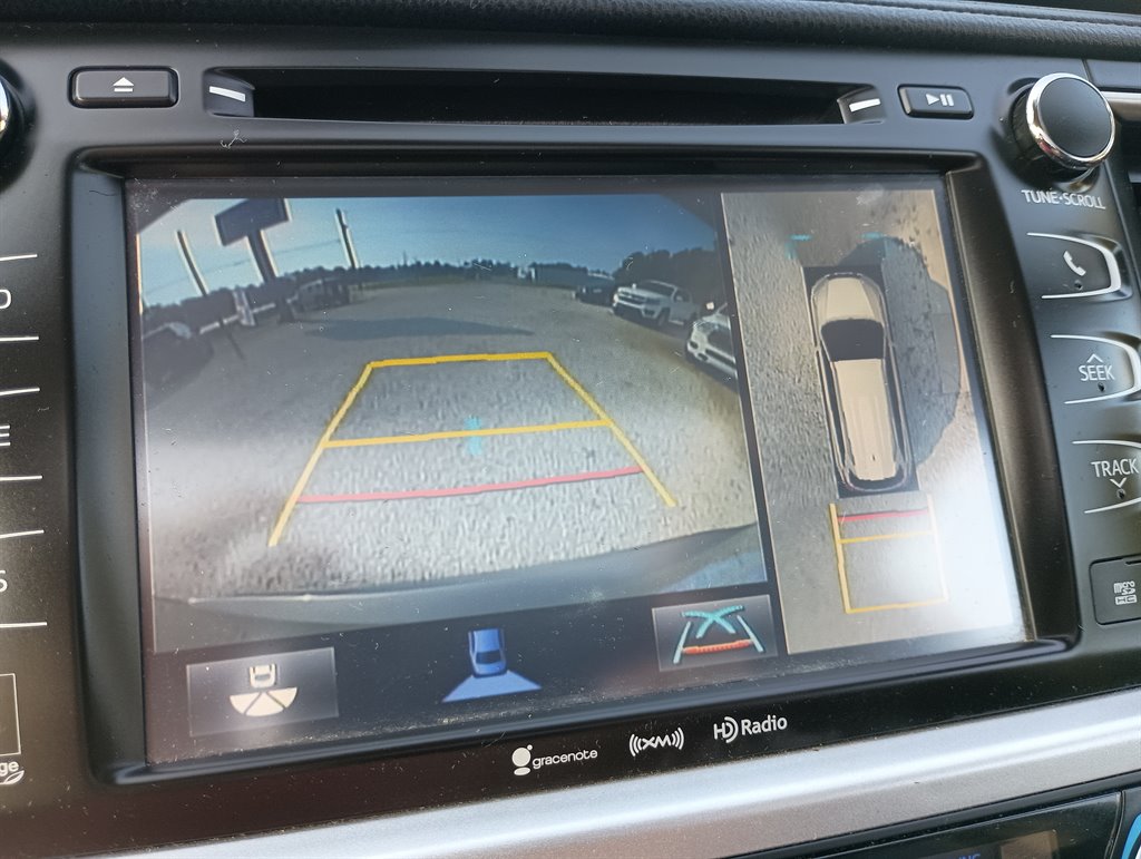 2018 Toyota Highlander - $22,291