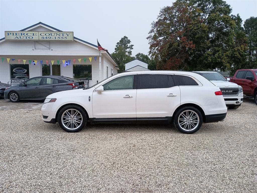 2019 Lincoln Navigator - $19,991