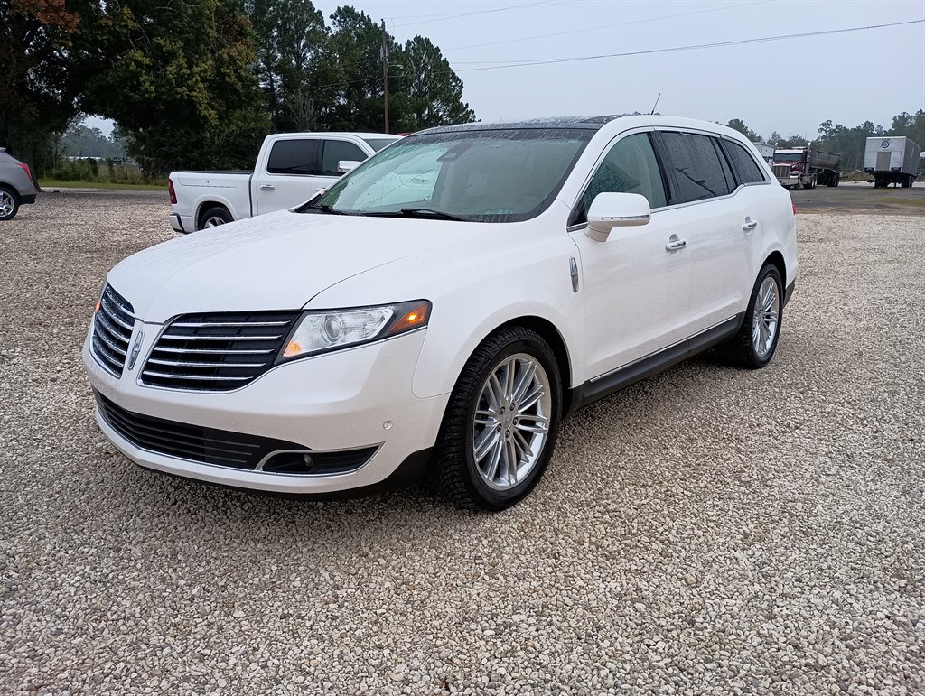 2019 Lincoln Navigator - $19,991