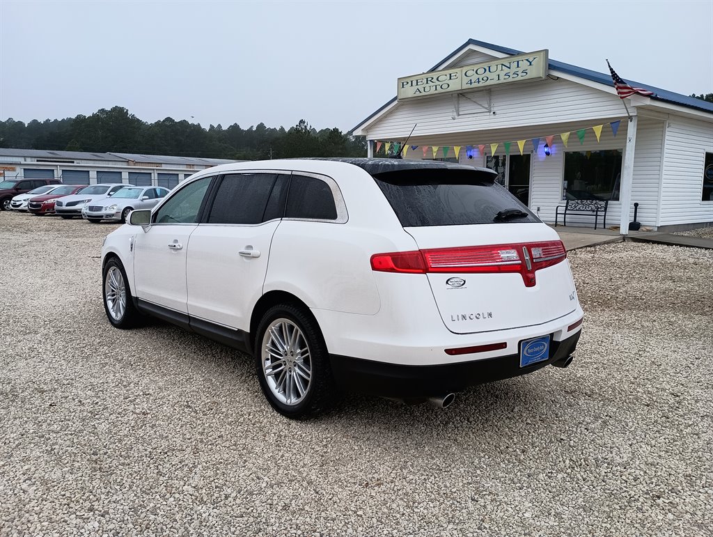 2019 Lincoln Navigator - $19,991