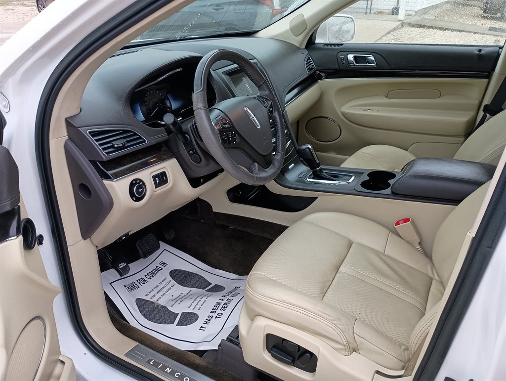 2019 Lincoln Navigator - $19,991