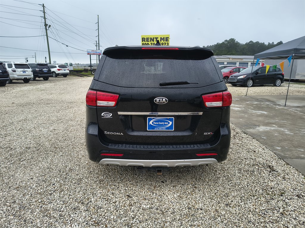 2015 Kia Sedona - $8,499