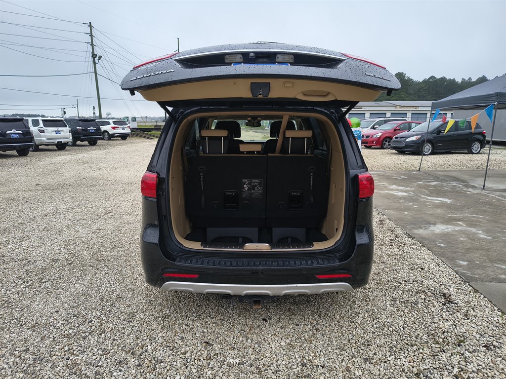 2015 Kia Sedona - $8,499