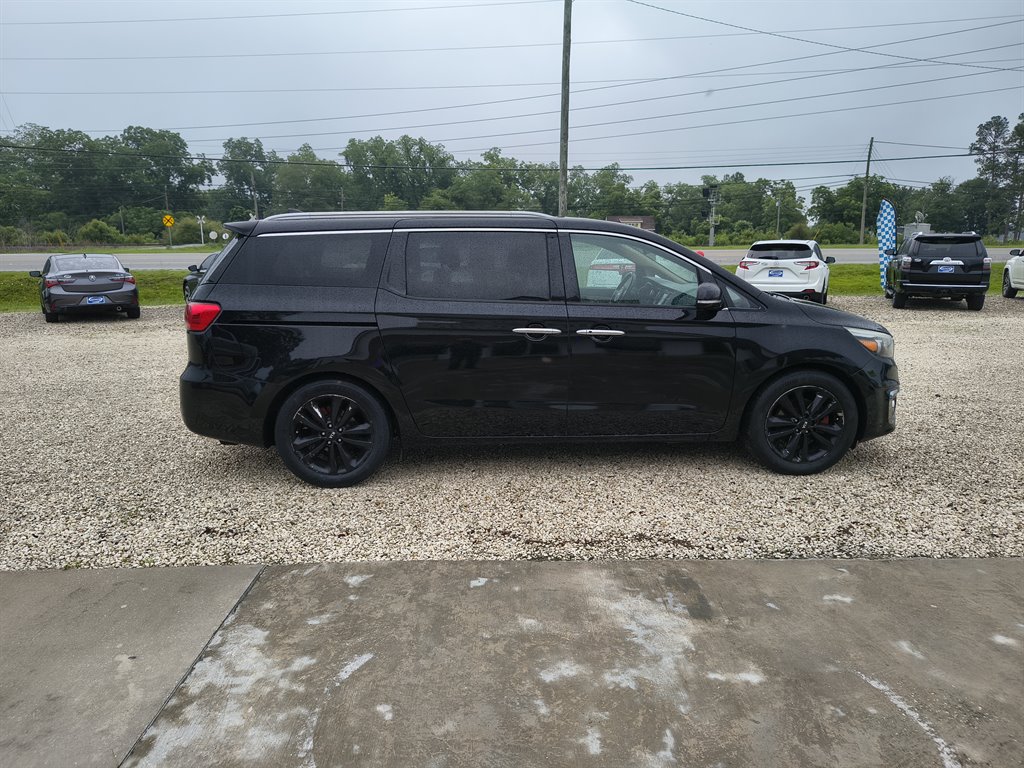 2015 Kia Sedona - $8,499