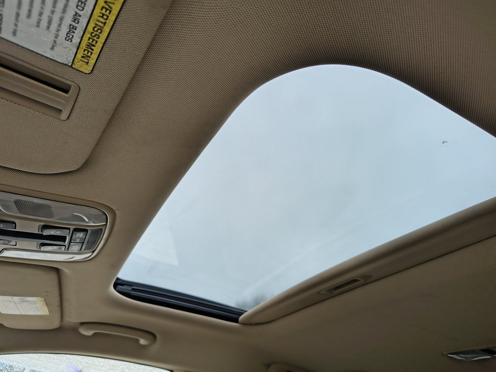2015 Kia Sedona - $8,499