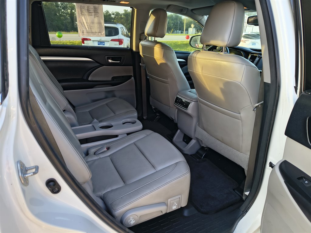 2016 Toyota Highlander