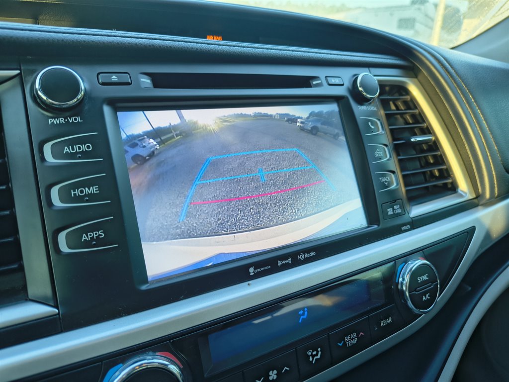 2016 Toyota Highlander