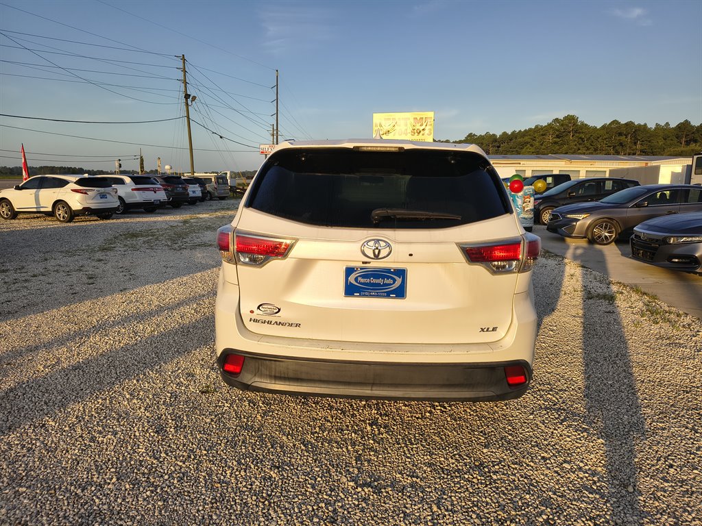 2016 Toyota Highlander
