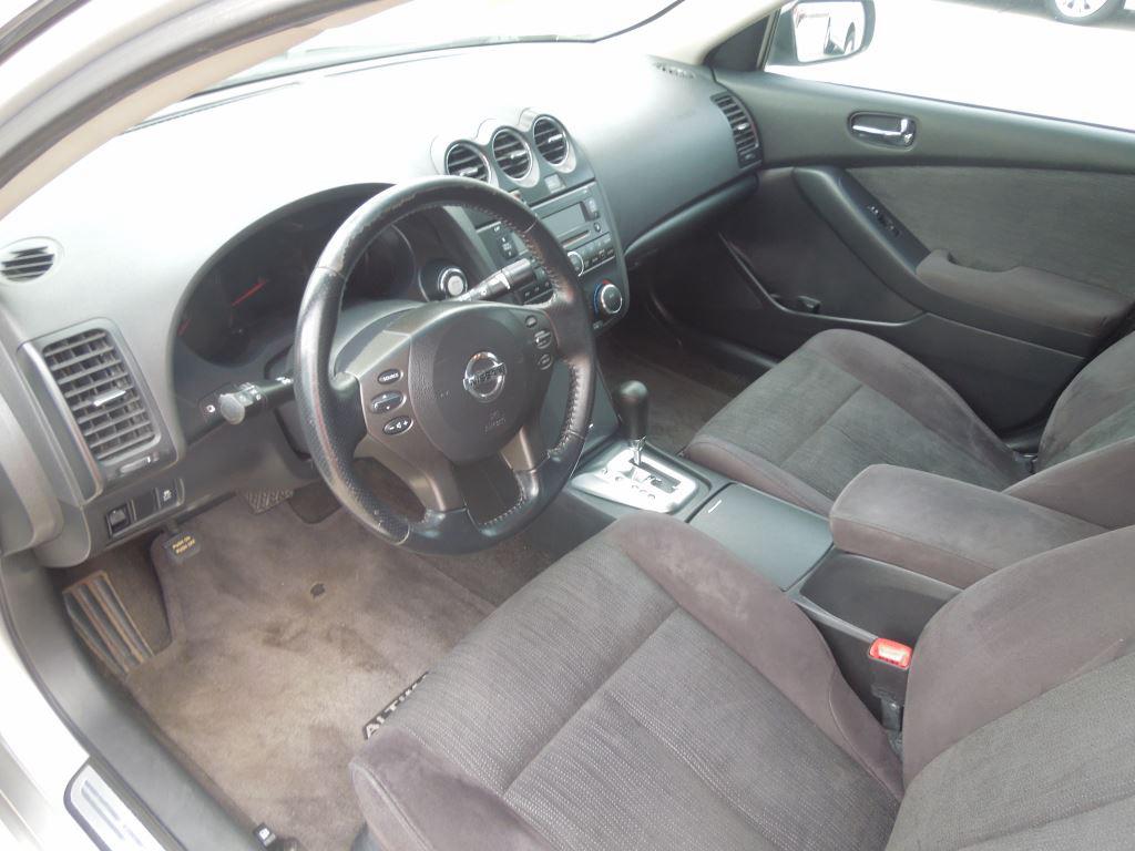 2011 Nissan Altima 2.5 photo