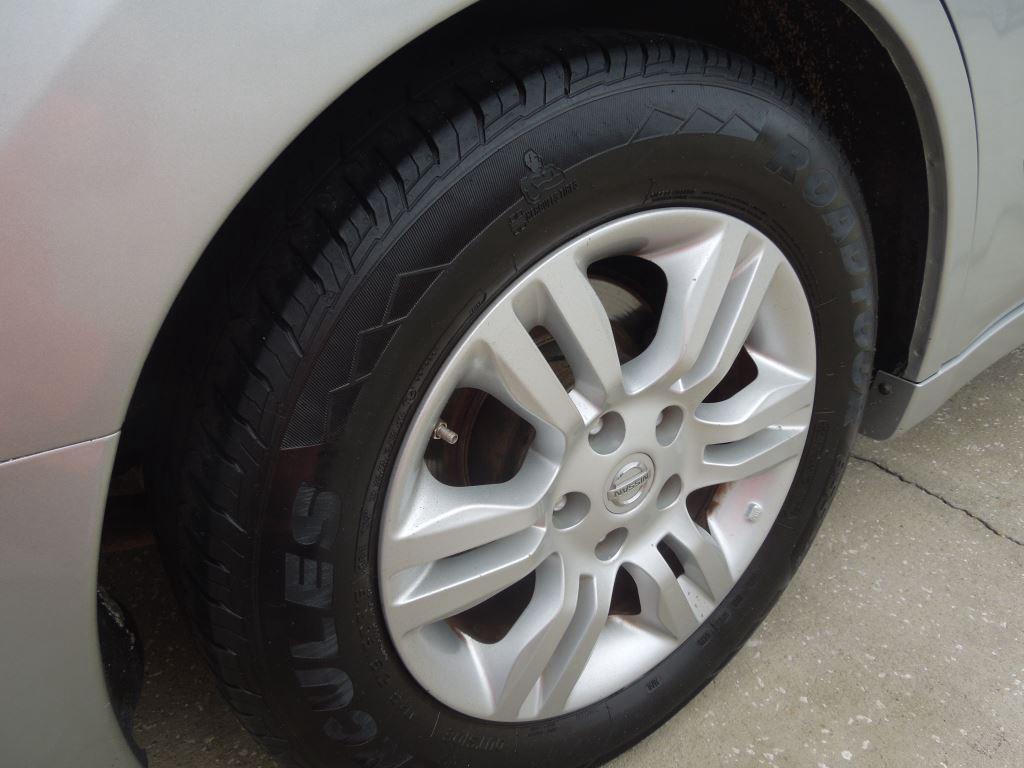 2011 Nissan Altima 2.5 photo