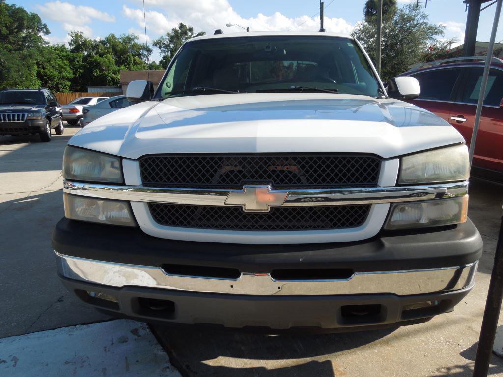 2005 Chevrolet Avalanche - $13,800