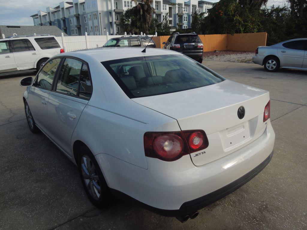 2010 Volkswagen Jetta SE photo