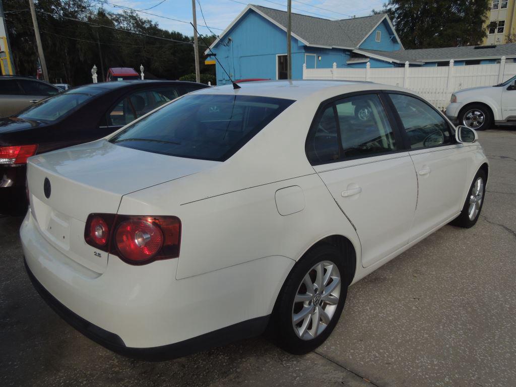 2010 Volkswagen Jetta SE photo