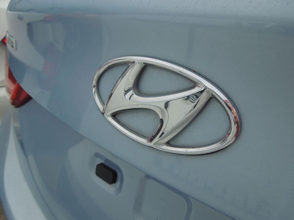 2013 Hyundai Elantra GLS photo
