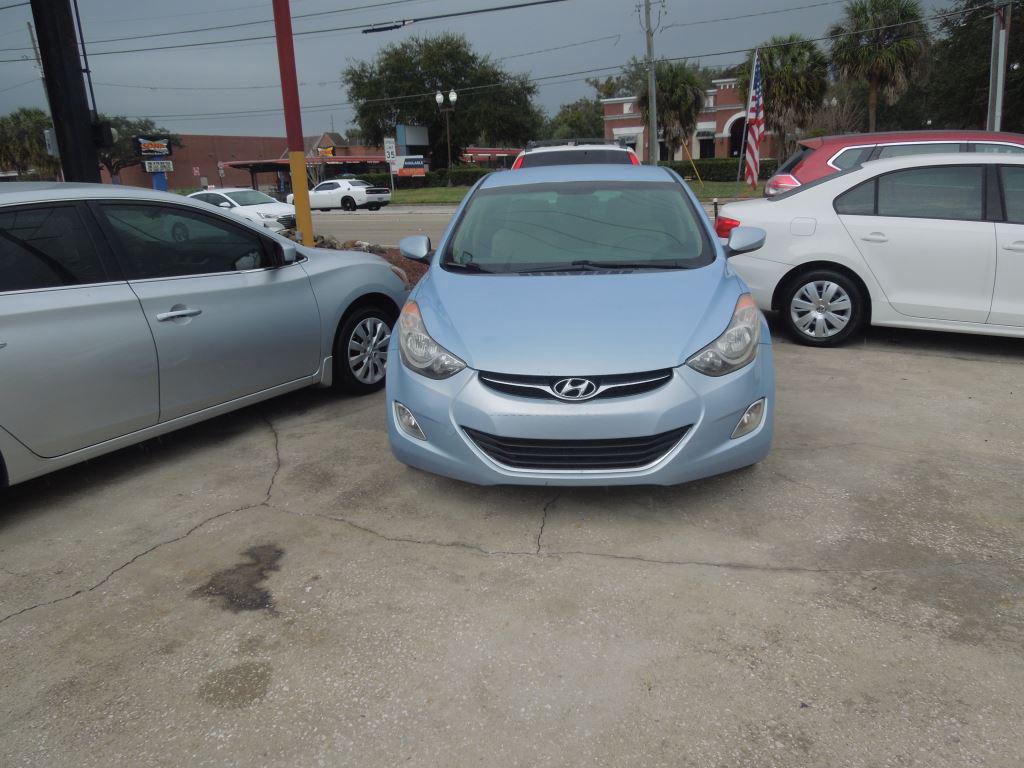 2013 Hyundai Elantra GLS photo