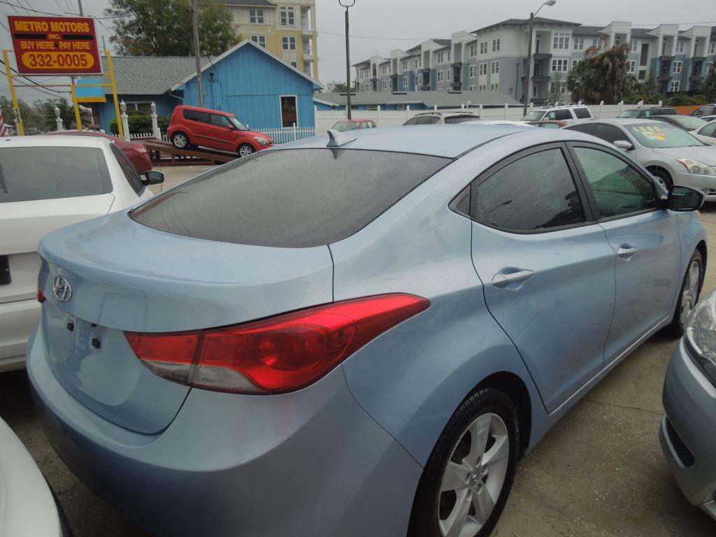 2013 Hyundai Elantra GLS photo