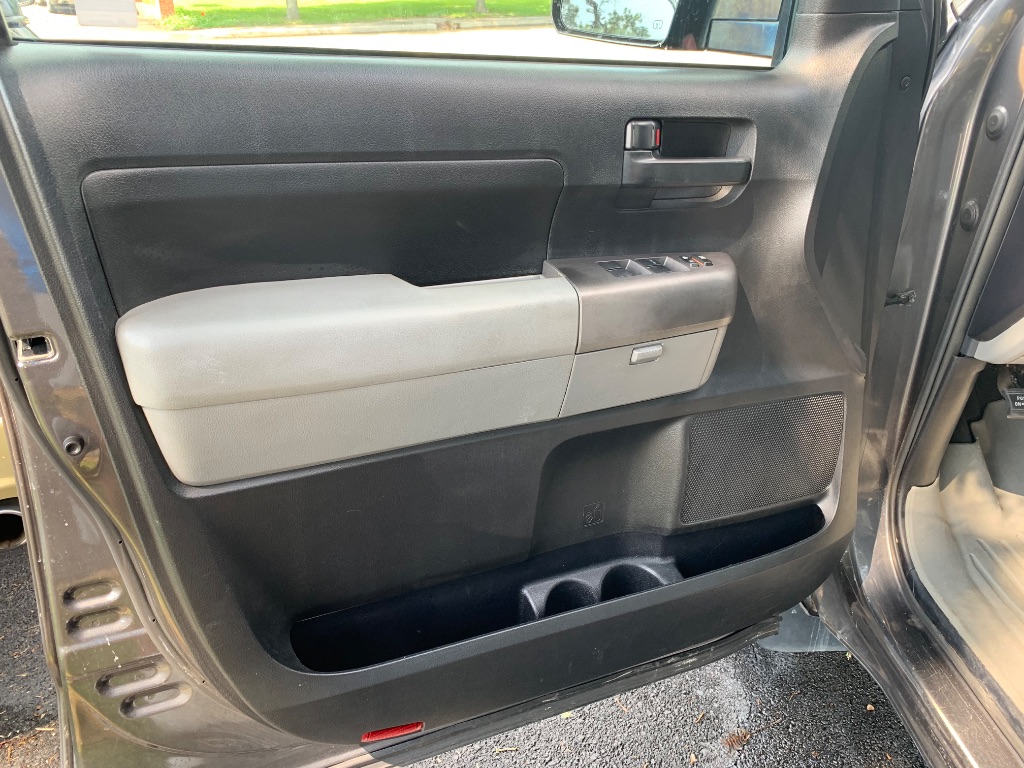 2013 Toyota Tundra - $20,850