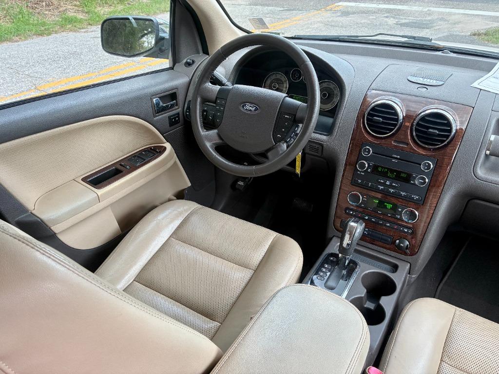2009 Ford Taurus - $5,995