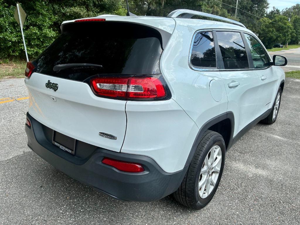 2017 Jeep Cherokee - $9,995