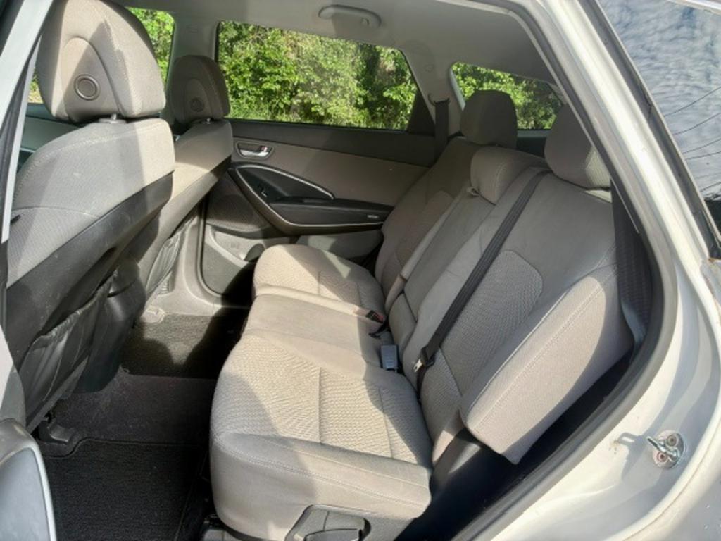 2017 Hyundai Santa Fe - $10,995