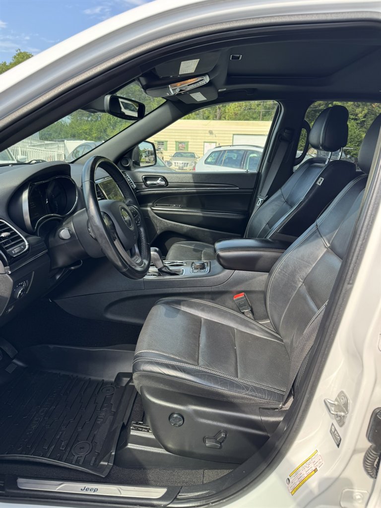 2021 Jeep Cherokee - $23,990