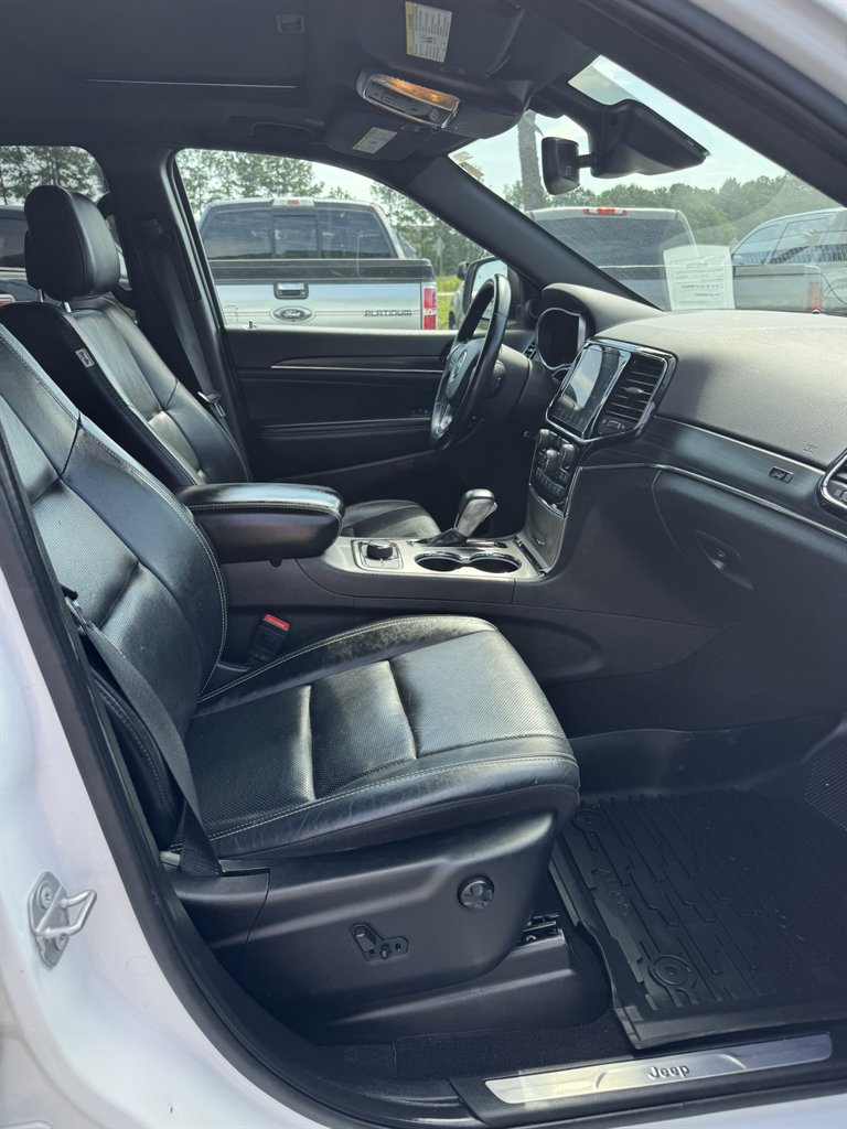 2021 Jeep Cherokee - $23,990
