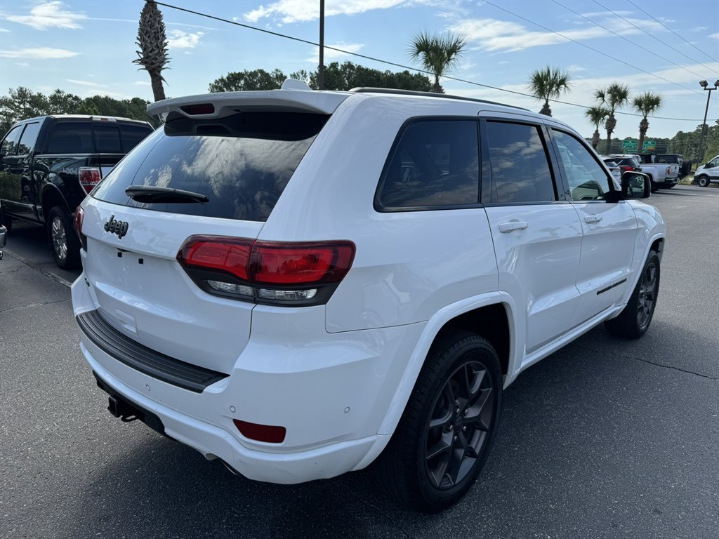 2021 Jeep Cherokee - $23,990