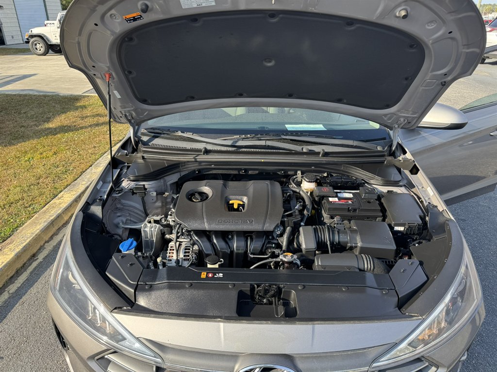 2020 Hyundai Elantra - $14,900