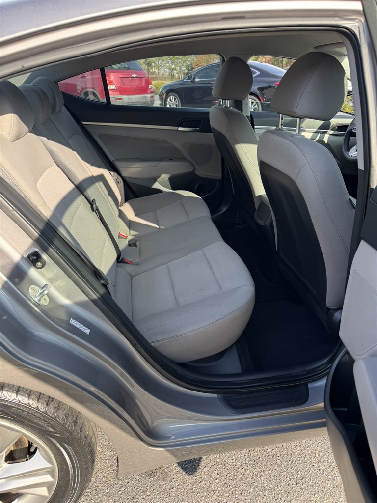 2020 Hyundai Elantra - $14,900