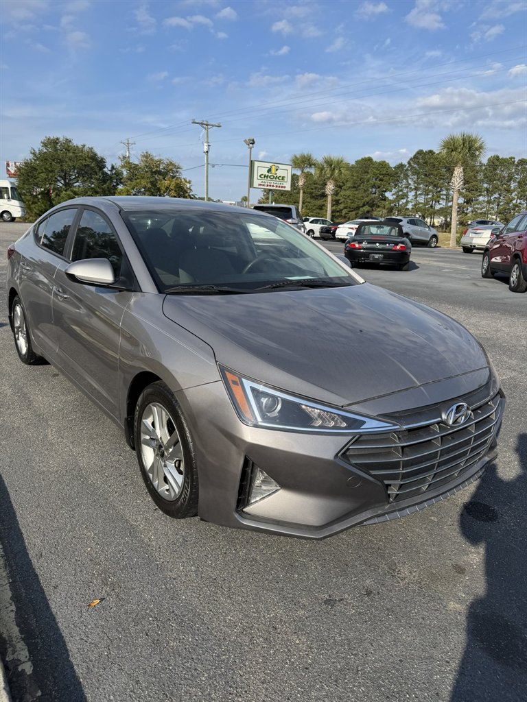 2020 Hyundai Elantra - $14,900