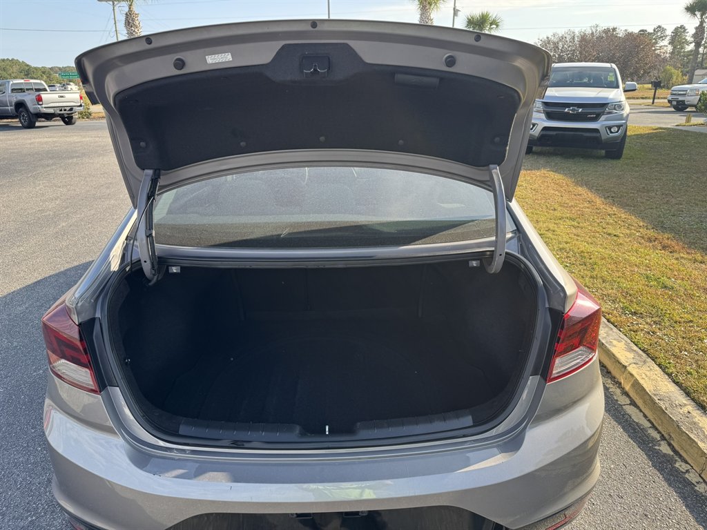 2020 Hyundai Elantra - $14,900