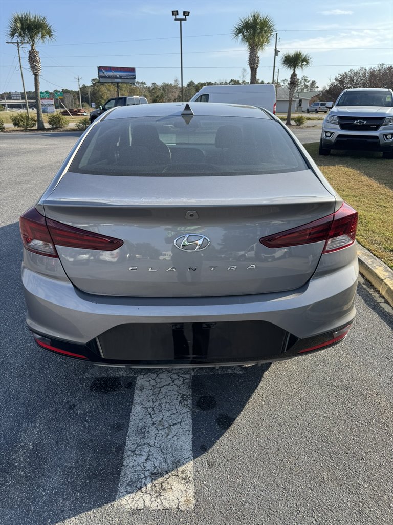 2020 Hyundai Elantra - $14,900