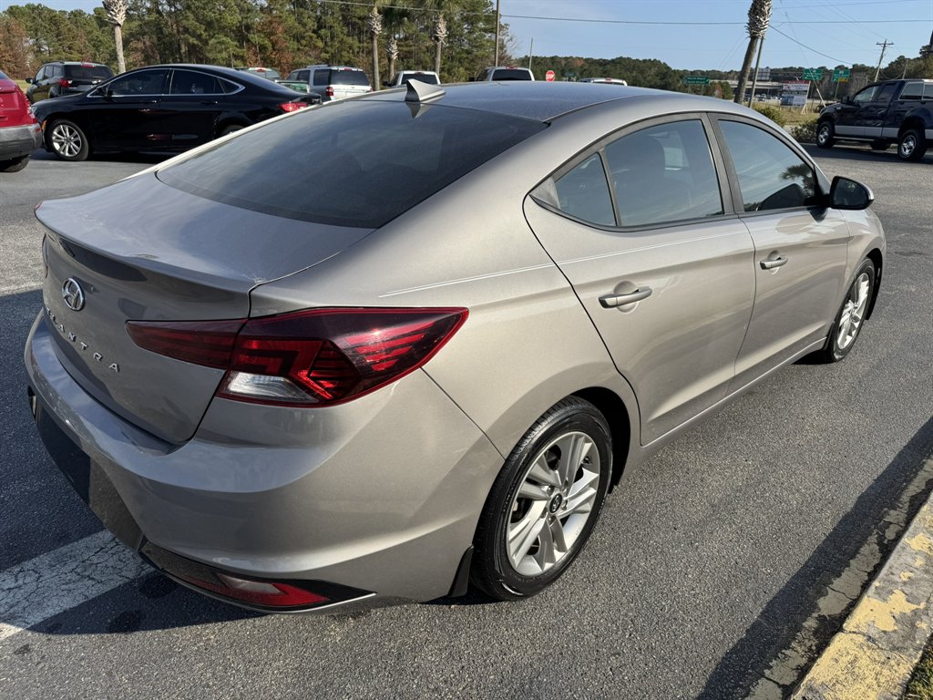2020 Hyundai Elantra - $14,900