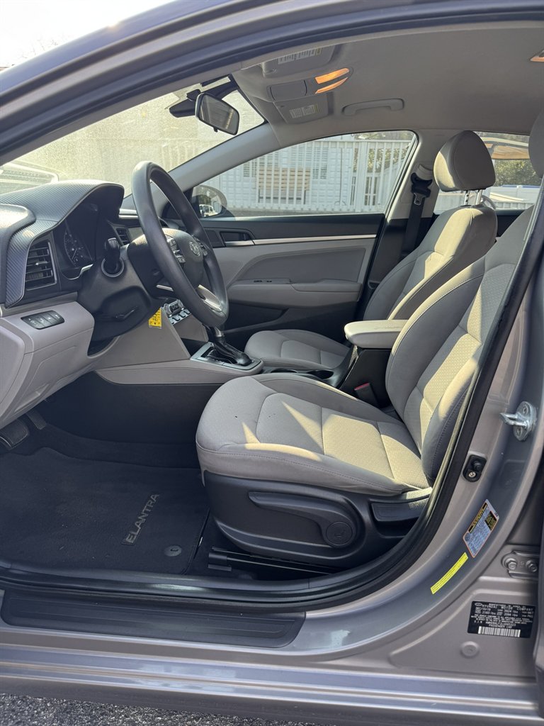 2020 Hyundai Elantra - $14,900