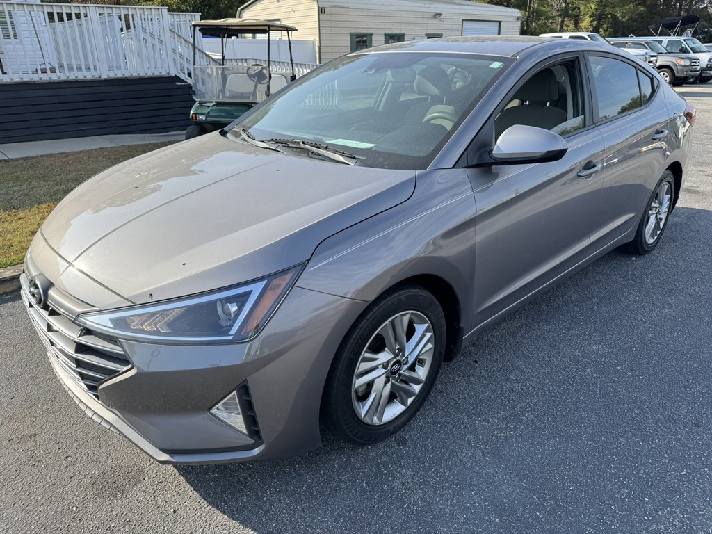 2020 Hyundai Elantra - $14,900