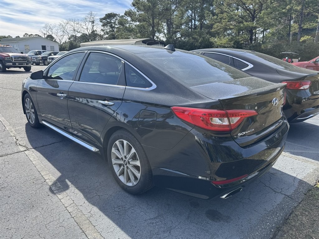 2017 Hyundai Sonata - $12,995