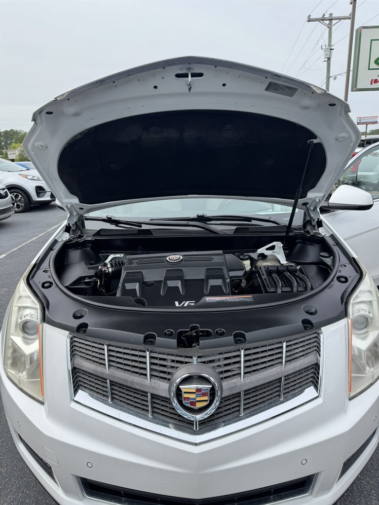 2011 Cadillac SRX - $8,995