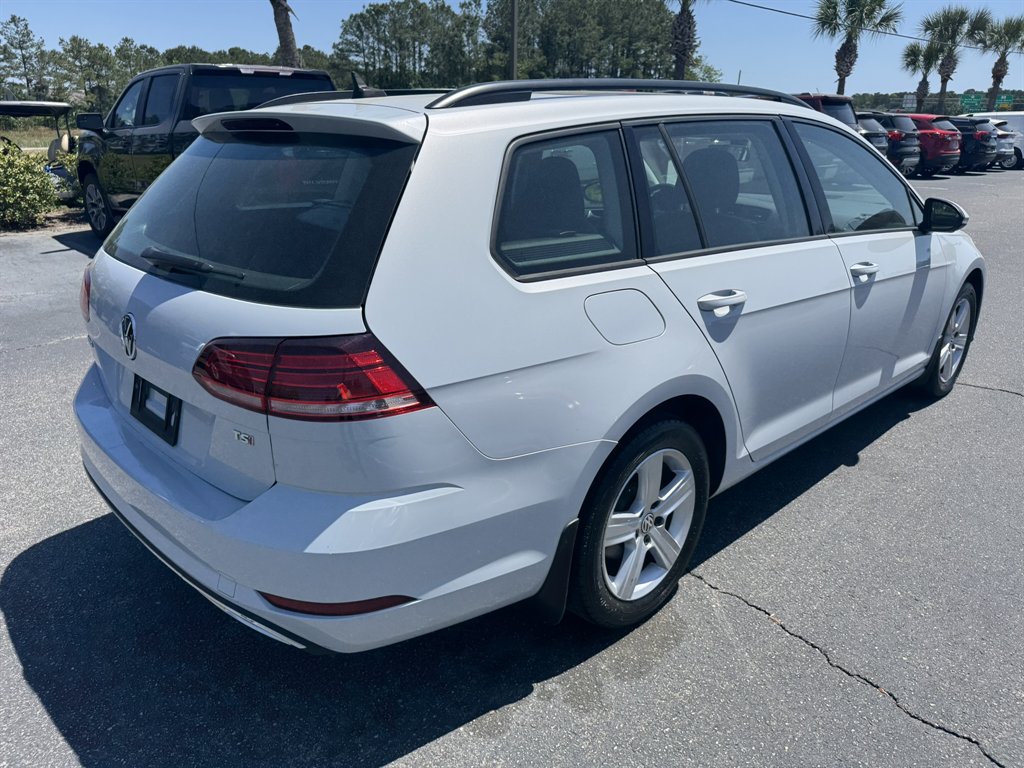 2018 Volkswagen Golf - $12,900