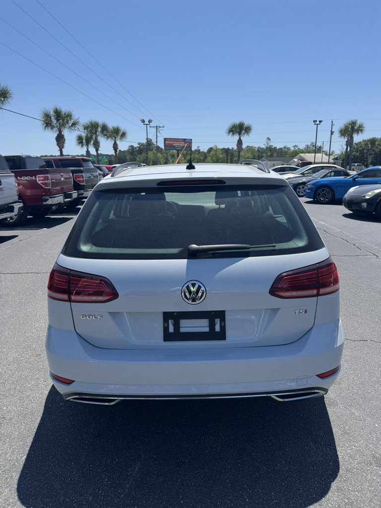 2018 Volkswagen Golf - $12,900