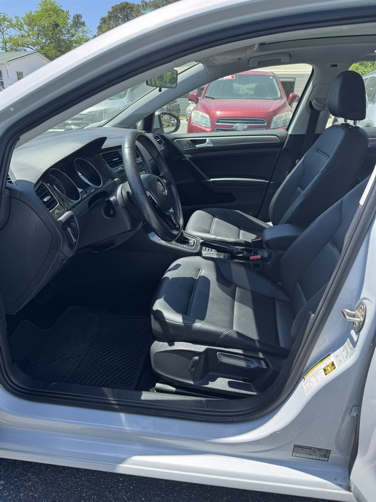 2018 Volkswagen Golf - $12,900
