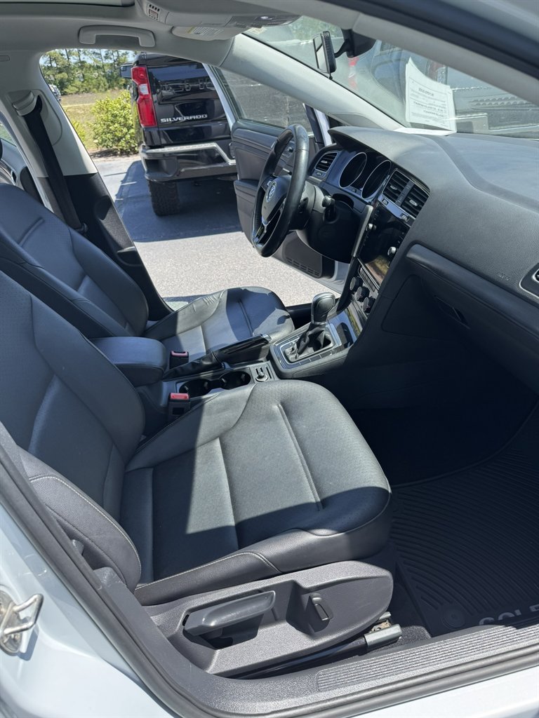 2018 Volkswagen Golf - $12,900