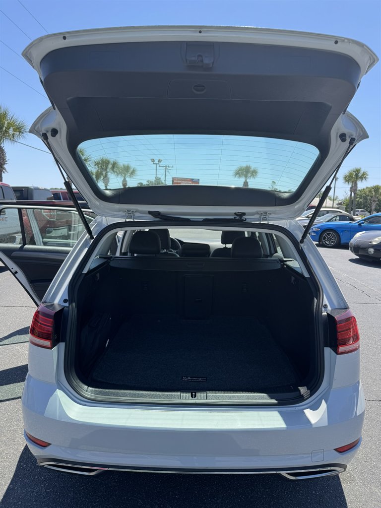 2018 Volkswagen Golf - $12,900