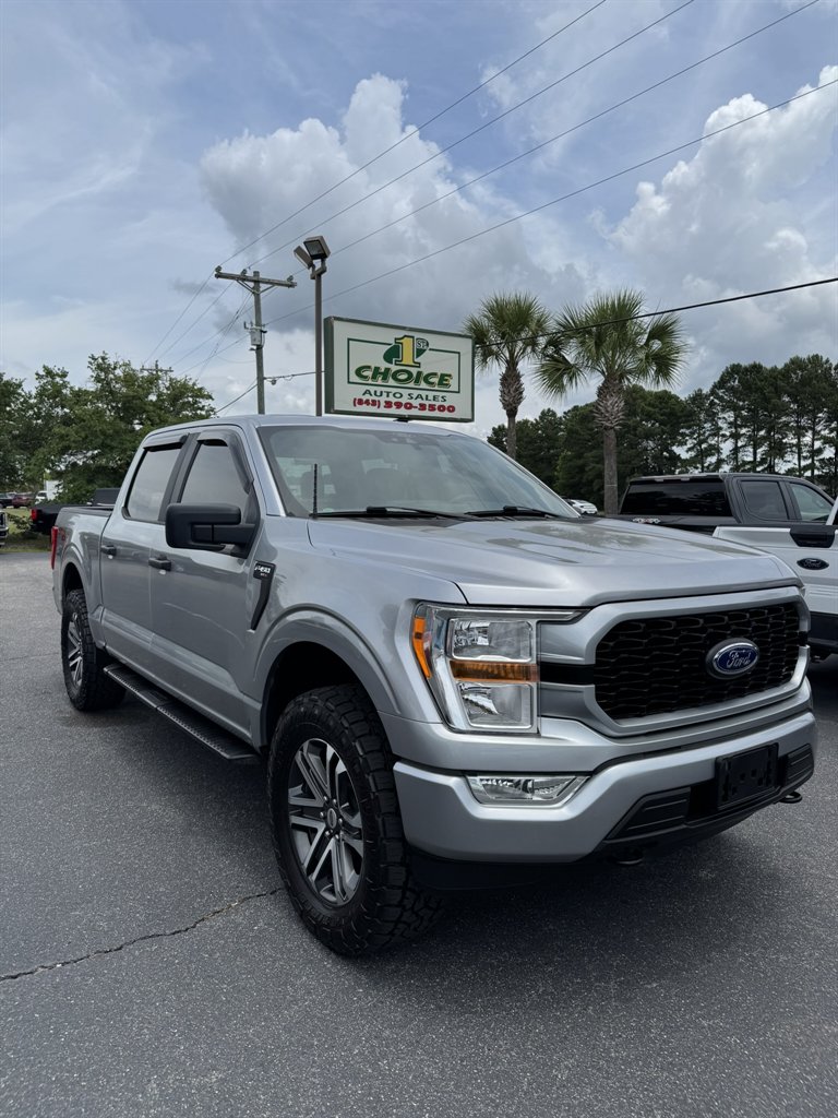 2021 Ford F-150 - $31,995